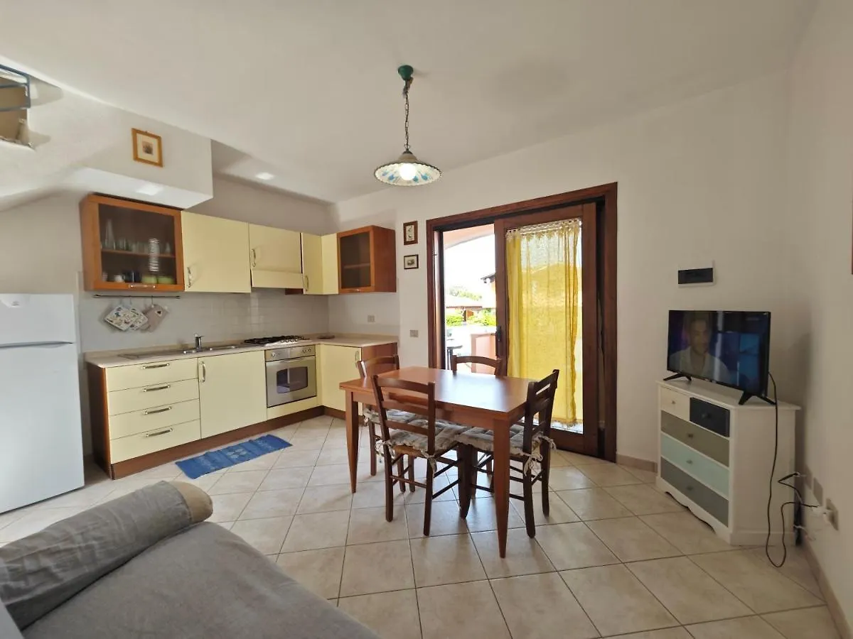 Apartment Appartamento Medusa San Teodoro Vicino Alle Spiagge Italy